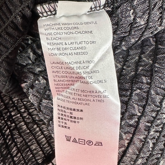 NWT ANTHROPOLOGIE Black Rouen Top Size XS - Picture 8 of 11